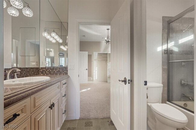 Building Photo - 8570 Country Home Cir