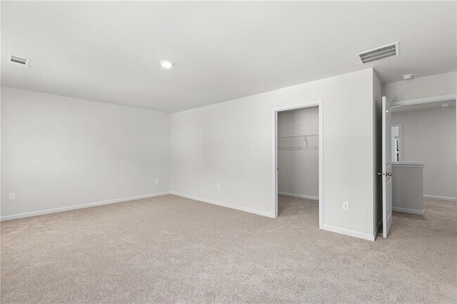 Building Photo - 5370 Swan Ln