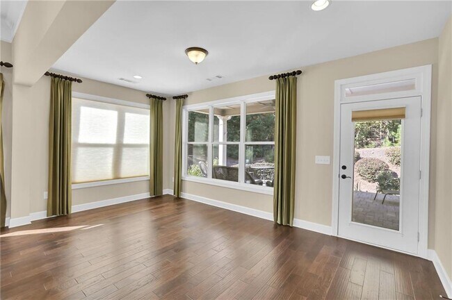 Building Photo - 3708 Majestic Oak Dr SW