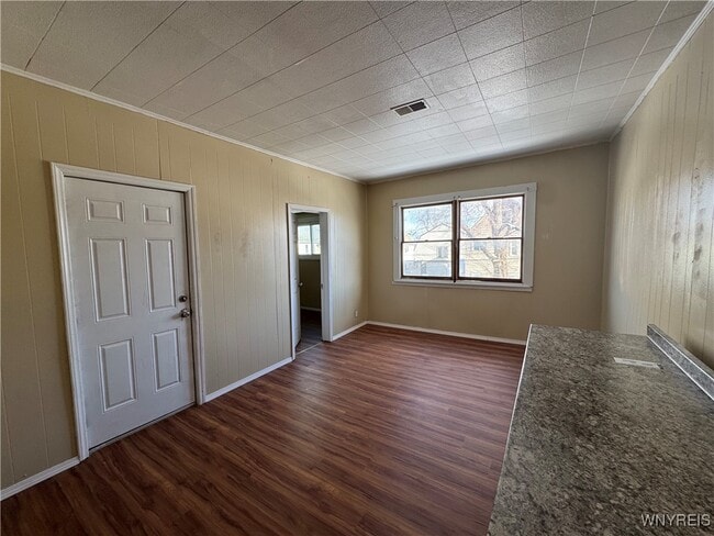 Building Photo - 540 Willett St