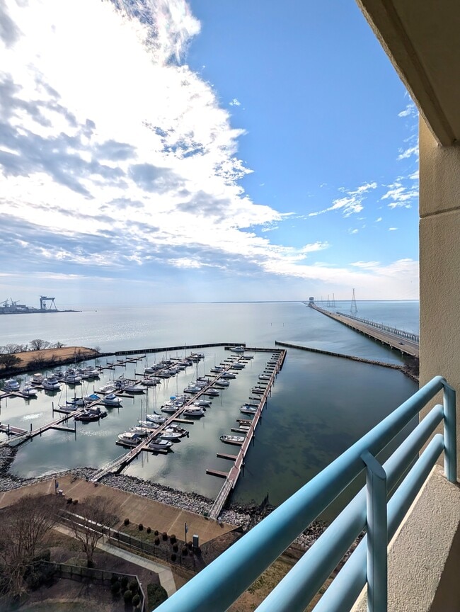 Building Photo - 7505 River Rd