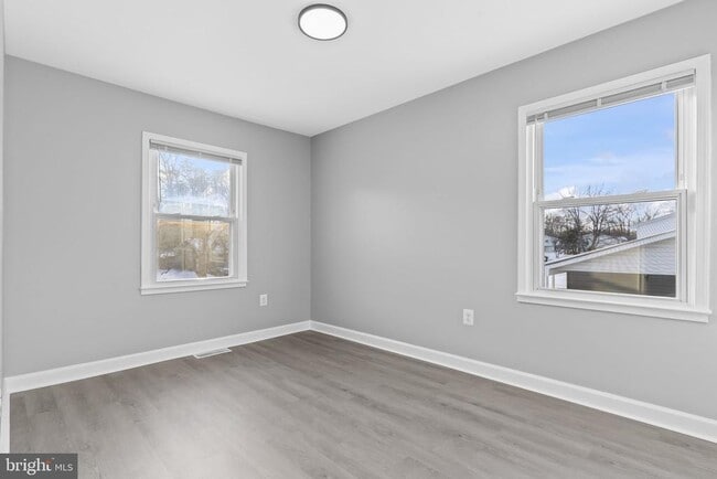 Building Photo - 1316 Wilson Rd