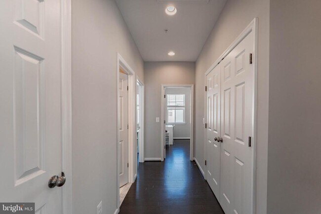 Building Photo - 14302 Potomac Heights Ln