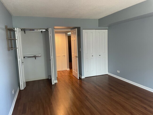 Building Photo - 13200 W Heiden Cir