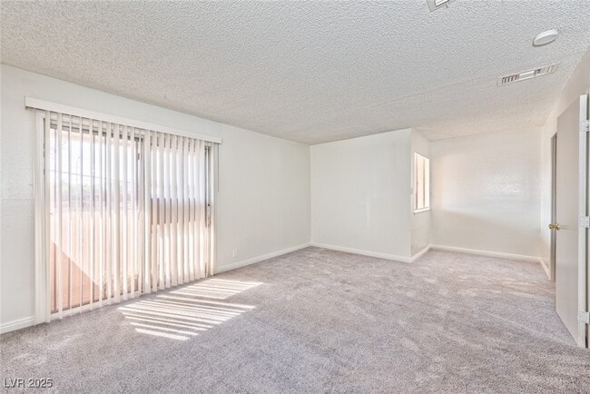 Building Photo - 2408 Paradise Village Way