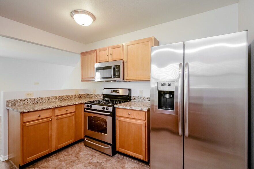 Building Photo - 10815 Grace Dr