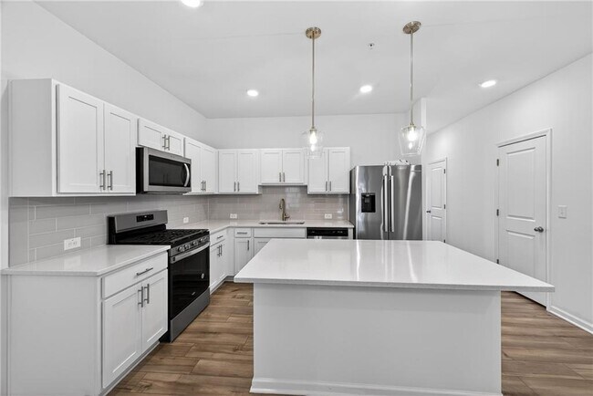 Building Photo - 4406 Ryan St