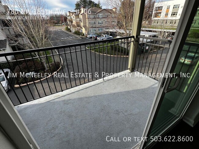 Building Photo - 780 NW 185th Ave