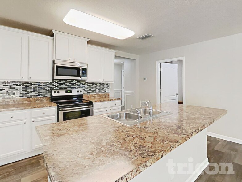 Building Photo - 12282 Crossfield Dr