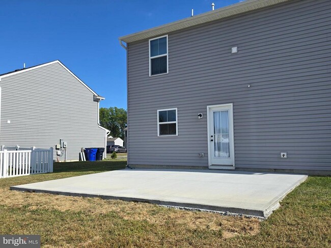Building Photo - 163 Slate Rd