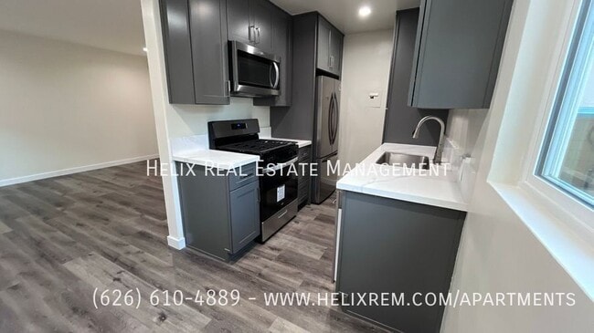 Building Photo - 1138 E Elk Ave