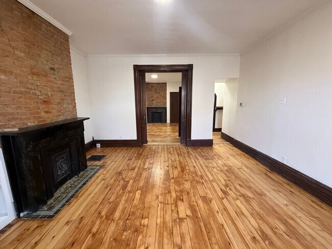 Building Photo - 187-189 E Whittier St