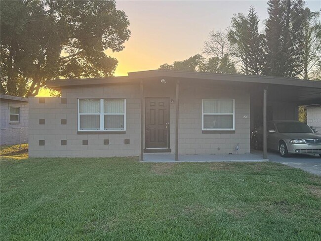 Building Photo - 1216 Lawne Blvd