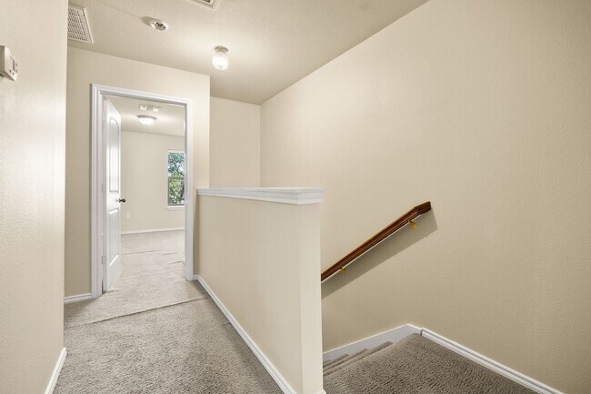 Building Photo - Nice 3 Bedroom Duplex Located in New Braunfels, Texas!