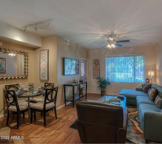 Building Photo - 110 W Bell Rd