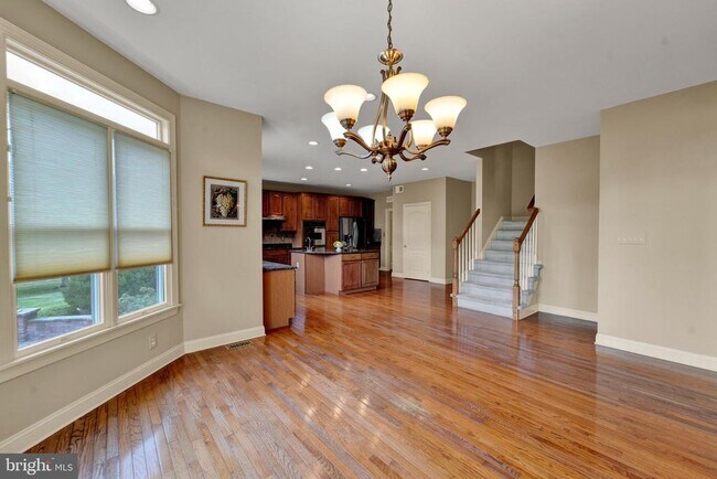 Building Photo - 19 Meadowlark Dr