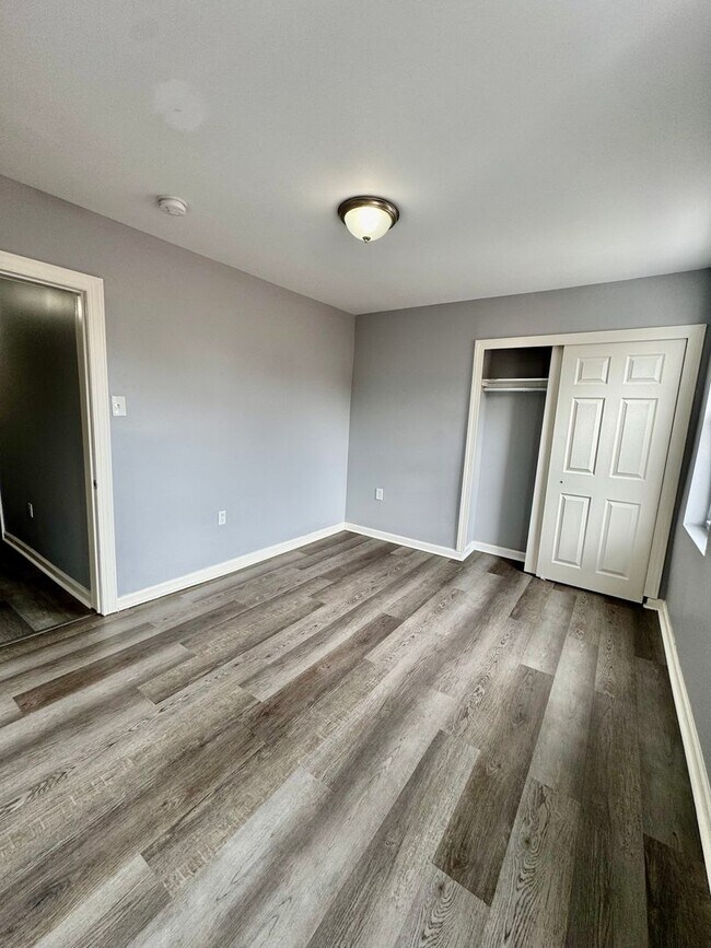 Building Photo - Anika Homes 3 Bedroom