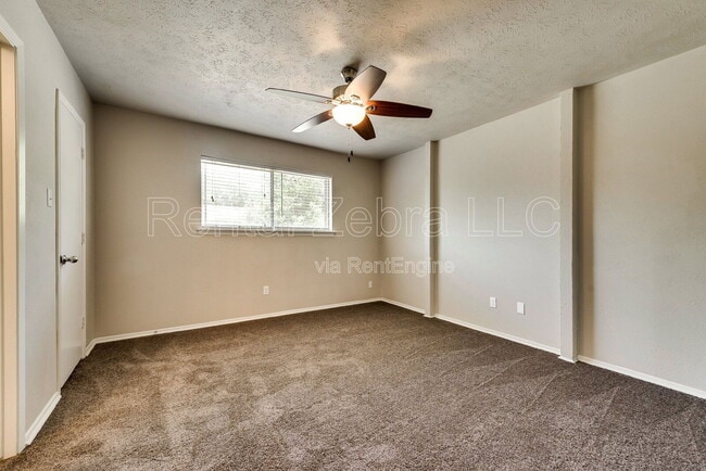 Building Photo - 7113 Edinburg Dr