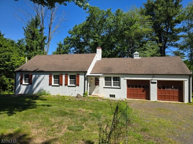 Primary Photo - 3462 Valley Rd