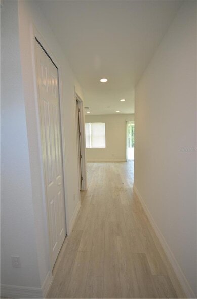 Building Photo - 272 Pelton Cir