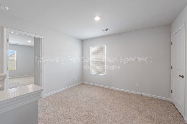 Building Photo - 1429 Deer Hollow Run