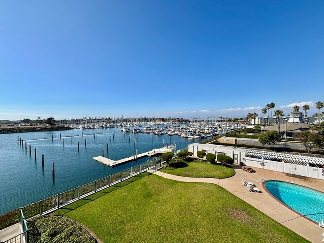 Building Photo - 3101 P312 | Marina Monthly Rental | Monthl...