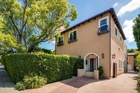 Building Photo - 748 N La Jolla Ave