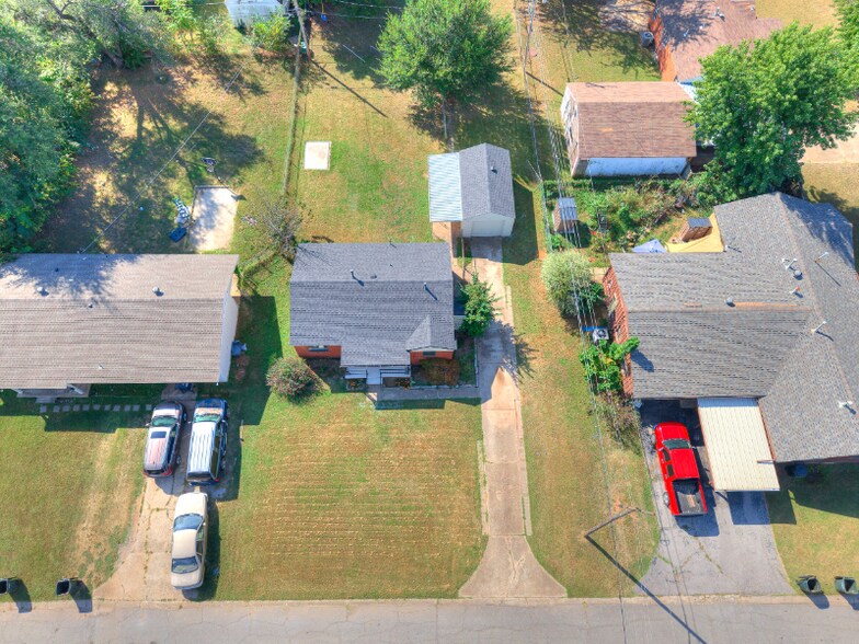 Building Photo - 3612 Firethorn Dr
