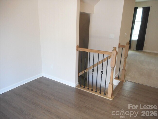 Building Photo - 2105 Autumn Olive Ln