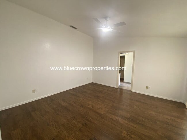 Building Photo - 2702 Stonecreek Pl