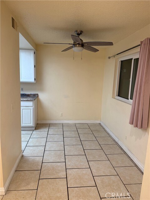 Building Photo - 1175 E 9th St