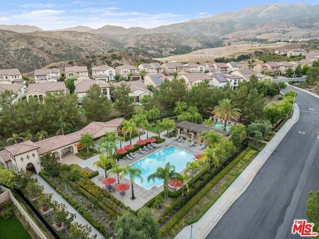 Building Photo - 11925 N Ricasoli Way