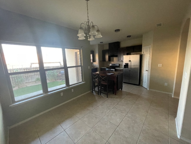 Building Photo - 5808 Montevista Dr