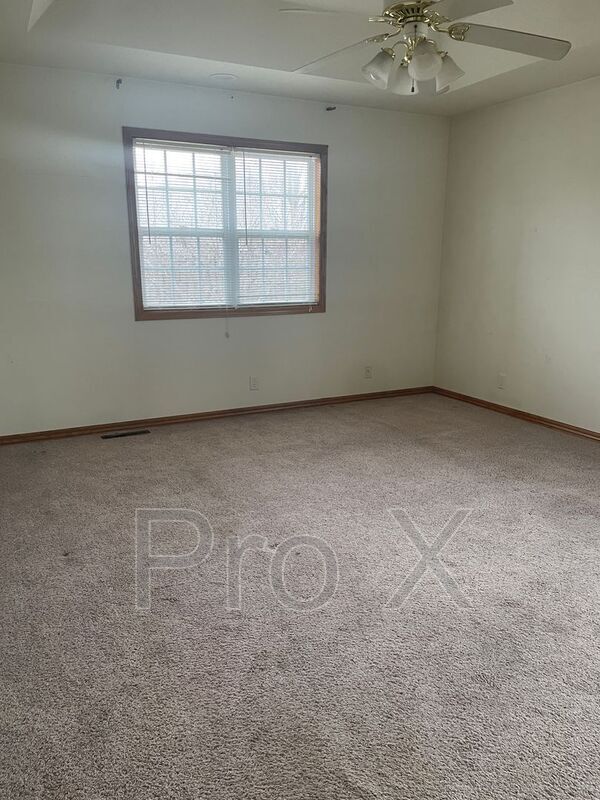 Building Photo - 808 Sheridan Ave