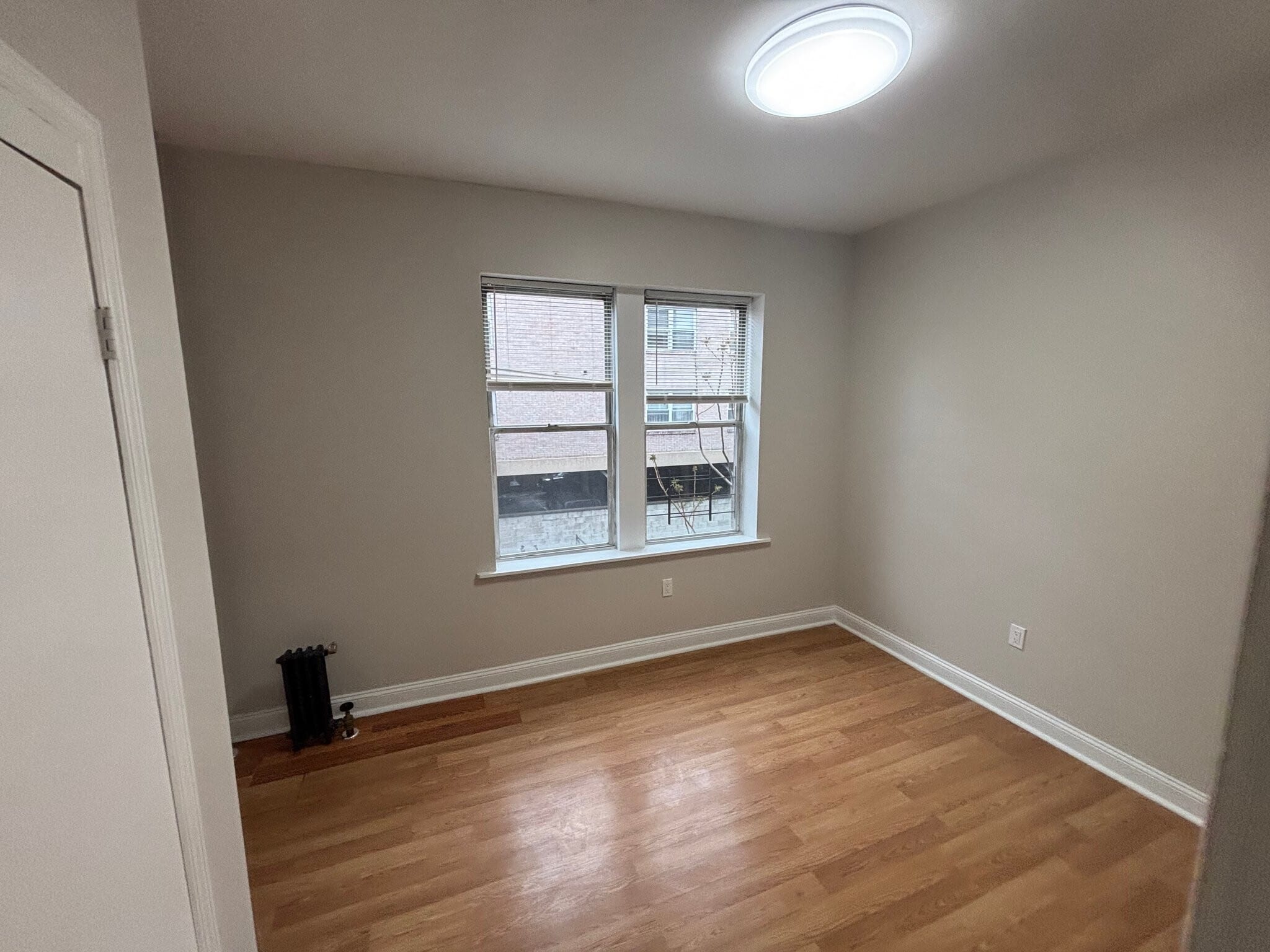 Building Photo - 332 61st St