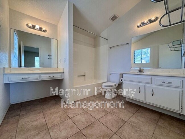 Building Photo - 29813 Park City Ave
