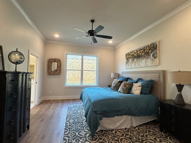 Building Photo - 9248 Villas Ct