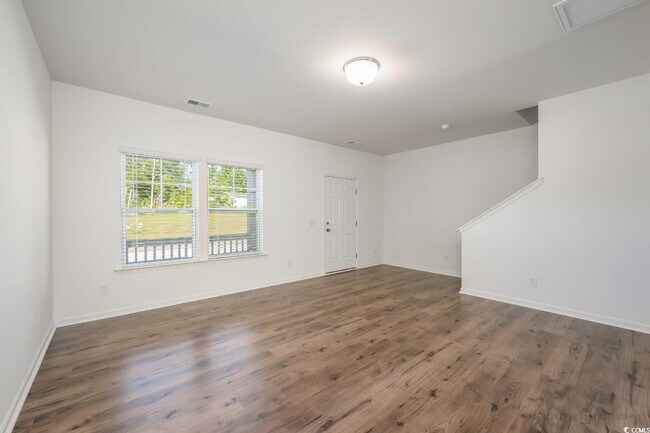 Building Photo - 209 Banbury Ln