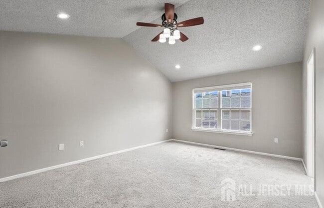 Building Photo - 5 Diaz Ct