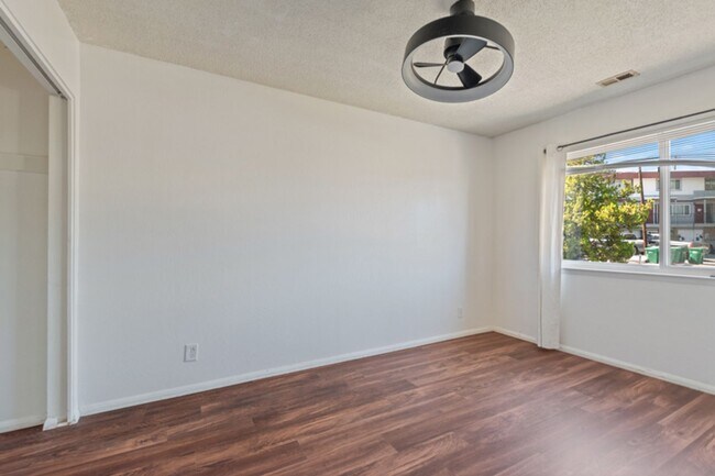 Building Photo - 3261-3267 Gypsum