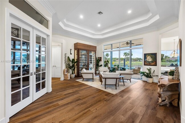 Building Photo - 2589 Mayfair Ln