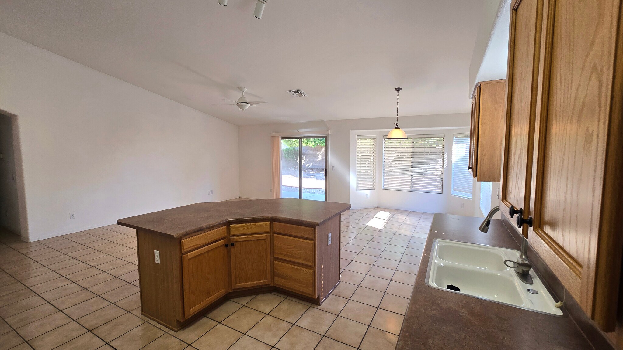 Building Photo - 6611 W Lariat Ln