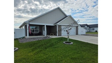 Building Photo - BEAUTIFUL 3 BED 2 BATH SINGLE FAMILY HOUSE...