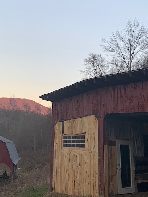 Building Photo - 9824 Hwy 421 S