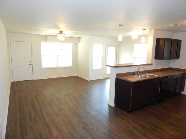 Building Photo - Residences of Gallatin