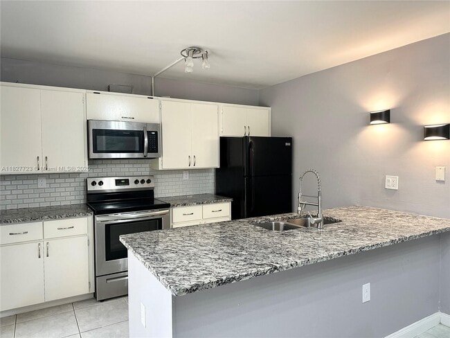 Building Photo - 7729 77th Way