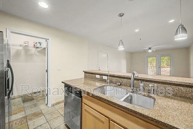 Building Photo - 4704 E Paradise Village Pkwy N