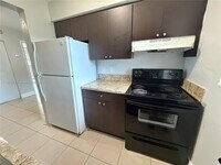 Building Photo - 2129 Davie Blvd