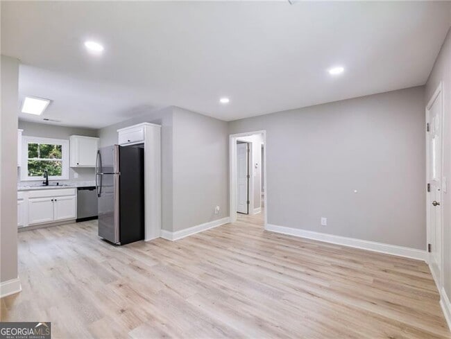 Building Photo - 2862 Argyle Dr NW
