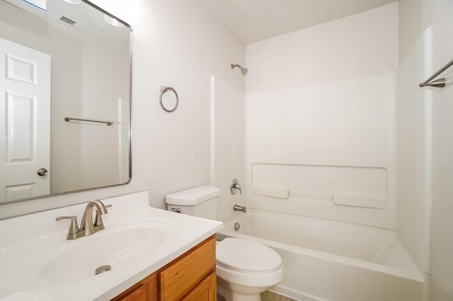 Building Photo - 3853 Sugarbark Dr